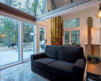 Riverside Retreat - Le Ptit Duc - Saint-Côme - Living room