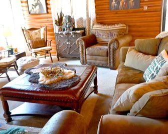 Lakeside Ranch-Themed Loft Cabin w/Full Entertainment Patio! - Fall River - Living room