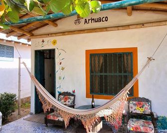 Arhuaco Cabin at Chévere Beach: Comfort and Nature in Front of the Caribbean Sea - Ciénaga - Patio