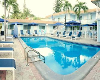逍遙大酒店 - Lauderdale-by-the-Sea - 濱海勞德代爾 - 游泳池