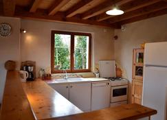 Rural Gite in south Burgundy in Buffières - Bergesserin - Kitchen