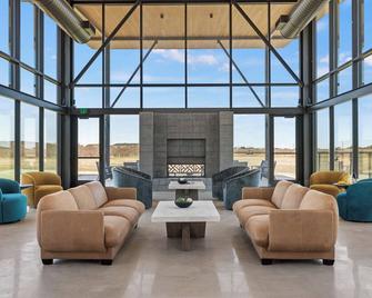 Skye Texas Hill Country Resort - Fredericksburg - Lounge