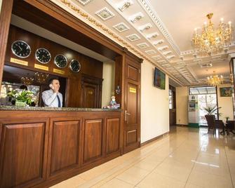 Grand Capital Hotel - Tashkent - Front desk