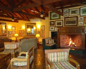 Hotel Visconte D'Italia - Três Coroas - Lounge