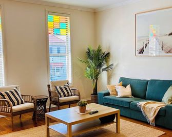 2-bedroom apartment in Inverell CBD that has it all - Inverell - Sala de estar