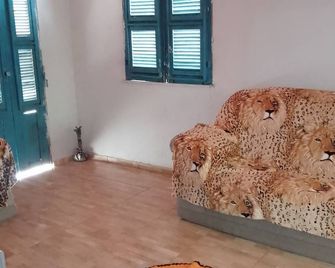 Recanto Silvia Timbo - 阿奎拉茲 - 客廳