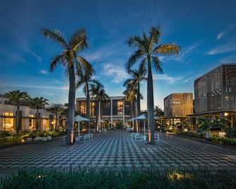 Long Beach Golf & Spa Resort - Belle Mare