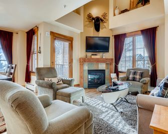 The Springs Condominiums by Vail Resorts - Keystone - Living room
