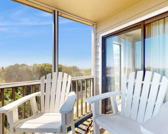 Beautiful suite on the 2nd-floor of a direct oceanfront complex with pools & AC - Atlantic Beach - Balcón