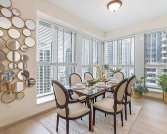 StayShort - Downtown Dubai sleeps 4 close to Burj Khalifa - Garhoud - Dining room