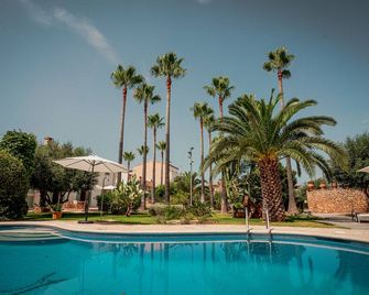 Curolla Petit Hotel - Maria de la Salut - Piscina