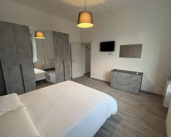 Suite Storchi - Apartment near downtown - Modène - Chambre