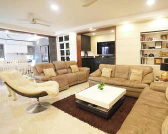Eastern Elegance by Jadecaps - Kolkata - Lounge