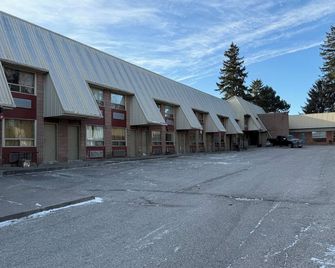 ไอเดิลวูด อินน์ - โตรอนโต - อาคาร