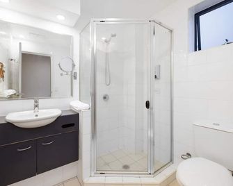 Asraport Motel - Brisbane - Baño