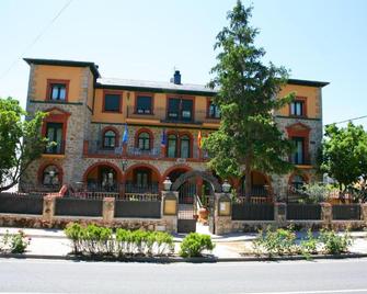 Posada Real Quinta San Jose - Piedralaves - Building
