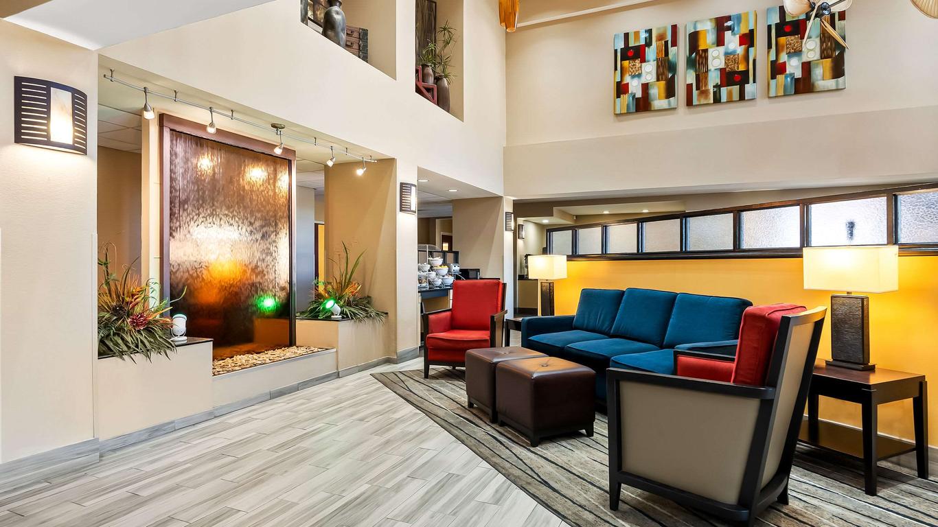 Comfort Suites Panama City Near Tyndall Afb