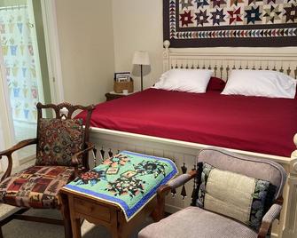 Stay and play at Kramer's Korner Private Suite, BBR. We welcome Traveling Nurses - Sisters - Bedroom