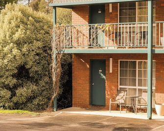 Hepburn Springs Motor Inn - Hepburn Springs - Building