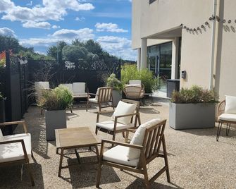Ibis Styles Vierzon - Vierzon - Innenhof