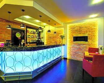 Hostel Evotel - Zielonka (Powiat wołomiński) - Bar