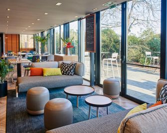 Holiday Inn Bordeaux - Sud Pessac By IHG - Pessac - Bar