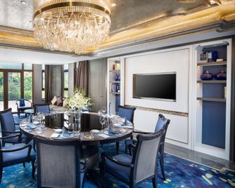 Holiday Inn Dalian Hot Spring By IHG - Dalian - Comedor