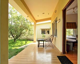 Gir Birding Lodge - Sasan Gir - Patio
