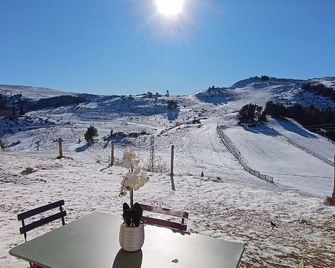 Vue exceptionnelle tout en haut des montagnes, dépaysement total ! - Camurac