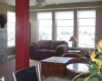 Marina Sunset - Luxury Family Condo - Ludington - Sala de estar