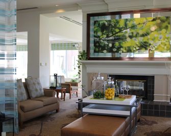 Hilton Garden Inn Addison - Addison - Lobby