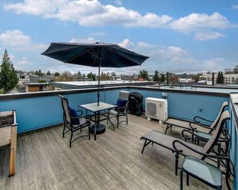 Lake & City View Modern Retreat w AC - Seattle - Balkon