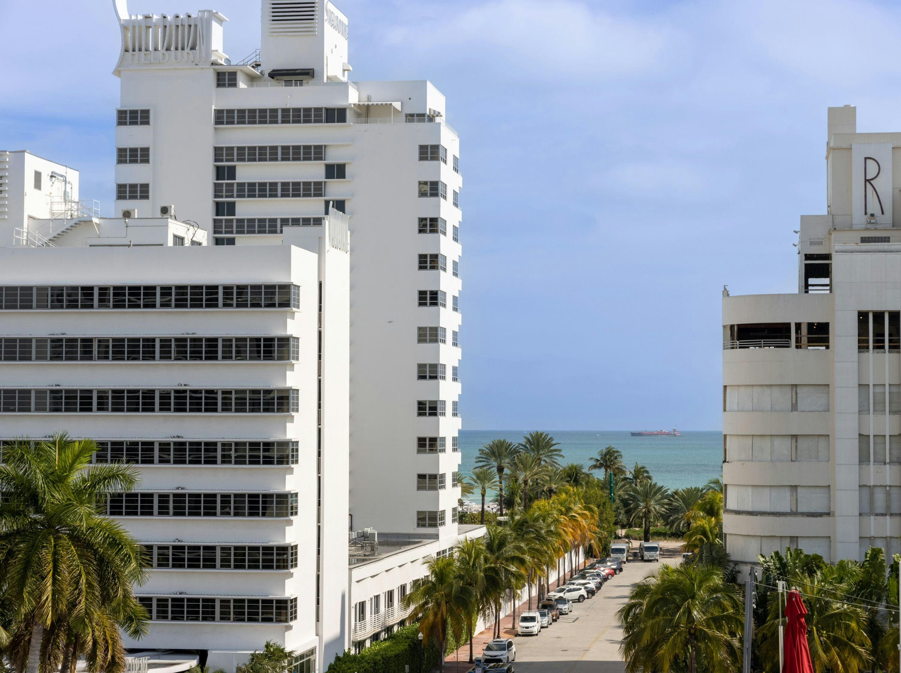 Uma House by Yurbban South Beach thumbnail 3