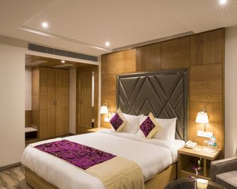 Regenta Central Cassia Zirakpur - Zerakpur - Slaapkamer