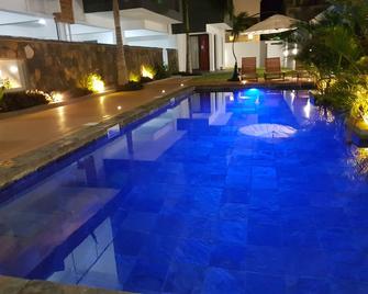 Sugareef West Coast Luxury Penthouse - Flic en Flac - Pool