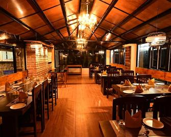 Yagappa Heritage Resort - Near Lake & Bus Stand - 戈代加訥爾 - 餐廳
