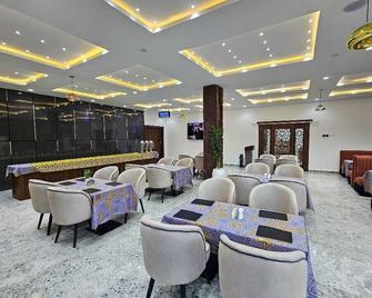 Reens Suites and Apartments - Port Harcourt - Lounge