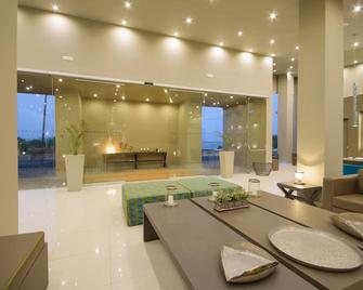 Oasis Praiamar - פראיה - לובי