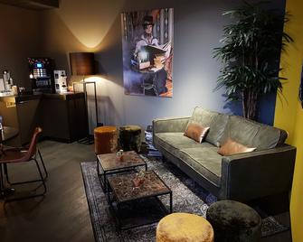 Design Hotel Glow - Eindhoven - Sala de estar