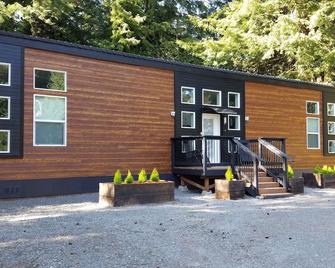 In the heart of the Redwood Forest - Crescent City - Gebäude