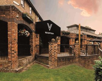 Village Hotel Liverpool - Prescot - Edificio