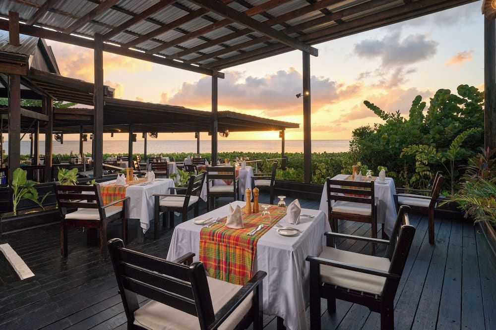 كيونا بيتش - شامامل جميع الخدمات - كي يبلز فقط