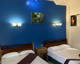 Hotel de la Fuente - Orange Walk - Habitación
