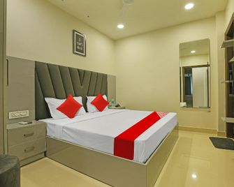 Hotel O Grand Inn - Ludhiāna - Ložnice