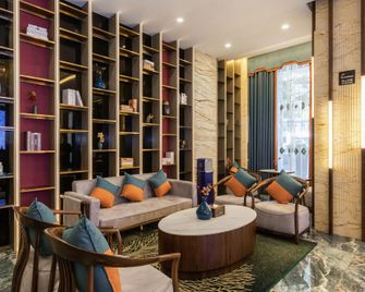 Huayi Hotel (Shenzhen North Railway Station 6979 Commercial Center) - Shenzhen - Lounge