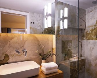 Vrachos Athens Suites - Atenas - Baño