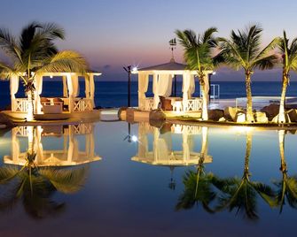 Tracadero Beach Club & Holidays Rentals - San Rafael del Yuma - Pool