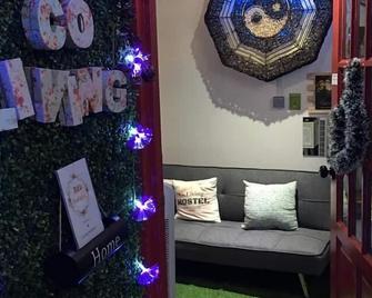 Co.Living Hostel Menglait - Bandar Seri Begawan - Living room