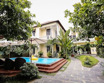 Hoi An Holiday Villa - Hoi An - Pool