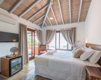 لا بيدريرا سمول هوتل آند سبا - بوزيوس - غرفة نوم